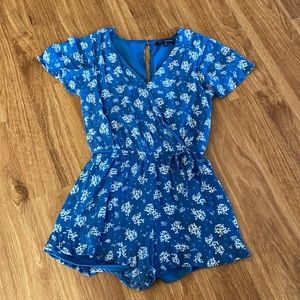 One Clothing Los Angeles Floral Romper- S